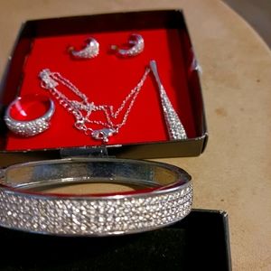 Jewelry Set
